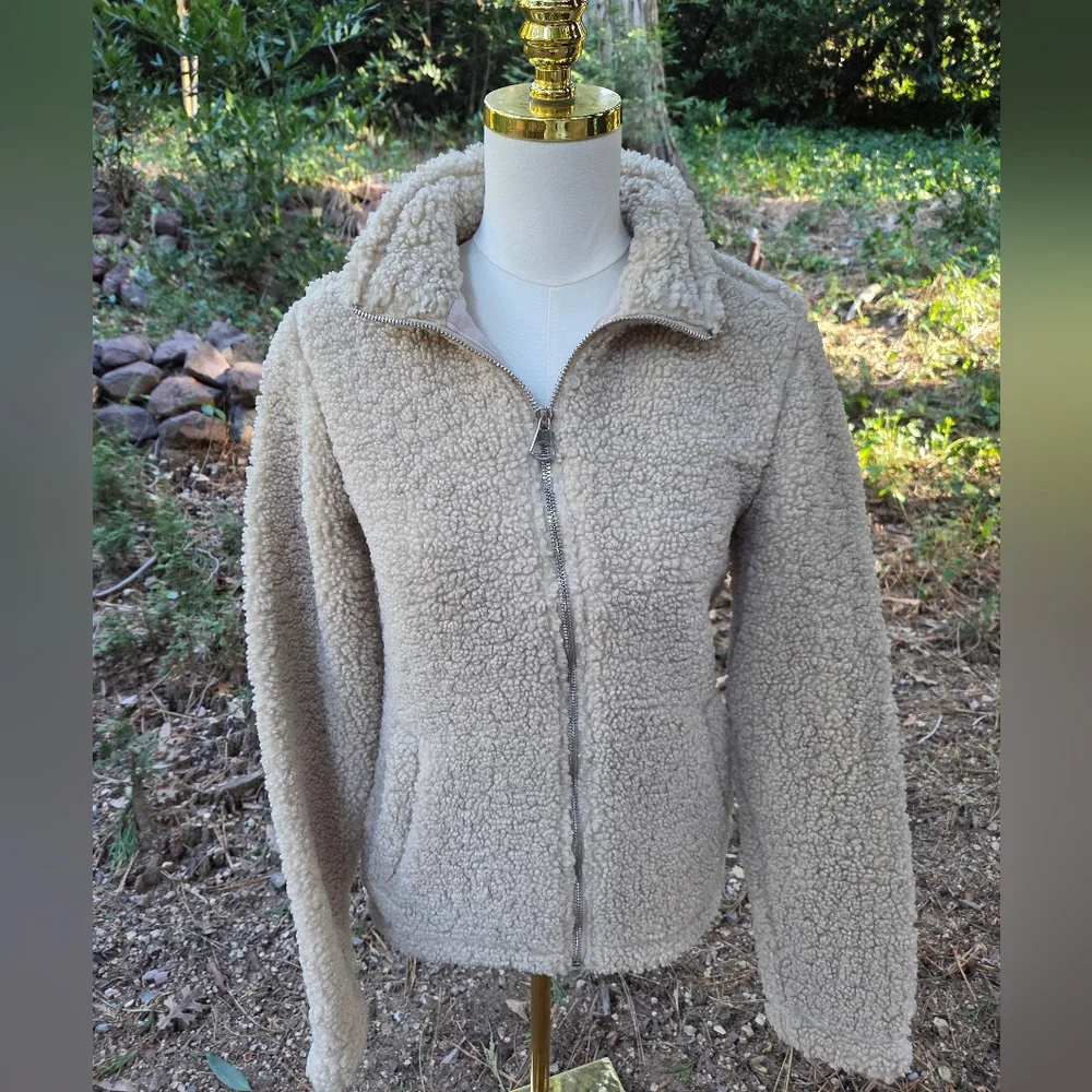 H&M Women's Cream‎ Sherpa Jacket Size XS
